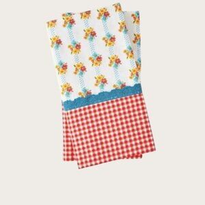 NEW The Pioneer Woman Pillowcase Set of 2 Petal Party Stripe Standard/Queen